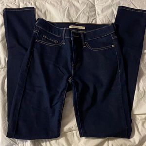 Levi’s dark wash jean